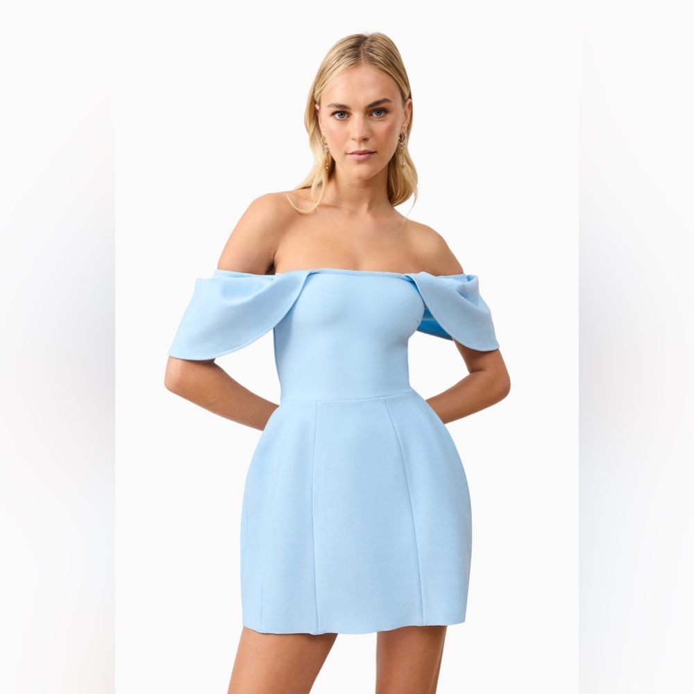 Elliatt Fiona Off The Shoulder Mini Dress in Blue